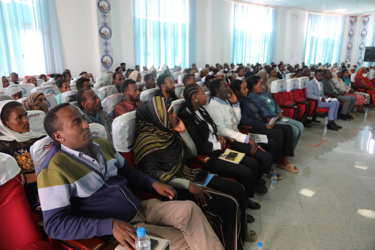 የመደ ወላቡ ዩኒቨርሲቲ የአልግሎት አሰጣጡን ይበልጥ ለማዘመን ለተለያዩ የስራ ክፍሎች ስልጠና ሰጠ